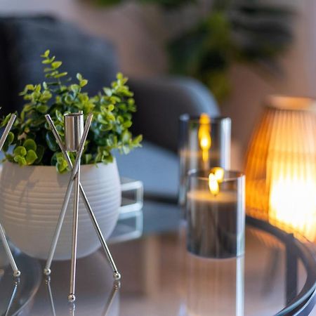Luxury Central Apartment ซานธี ภายนอก รูปภาพ
