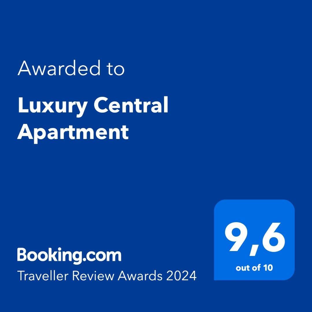 Luxury Central Apartment ซานธี ภายนอก รูปภาพ